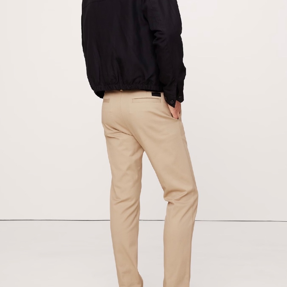 Banana Republic SLIM ITALIAN-STRETCH CHINO Men’s Size 31/30 - Picture 2 of 5